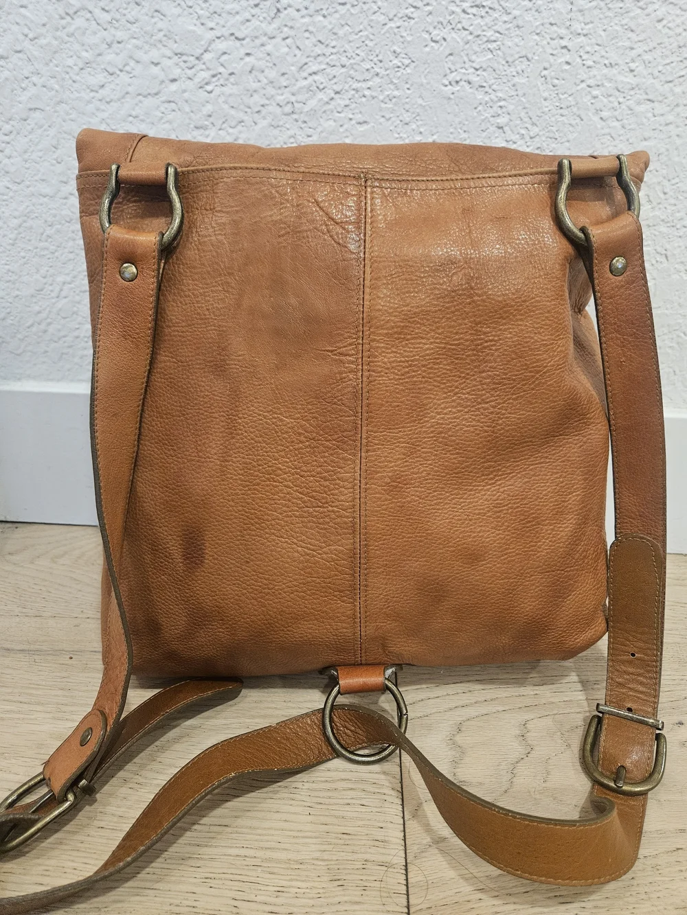 Vintage The Limited Tan Brown Textured Genuine Leather Crossbody Messenger Bag